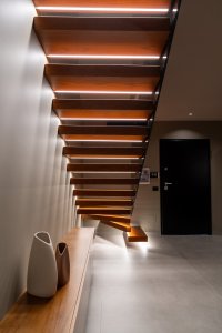 Sinfonia di Luci e Materia: L'Incanto dell'Onice Fantastico a Casa JEI CASA_jEI%20(5) - Ceramica del Conca