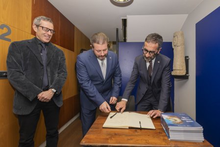 « San Marino lo stemma in ceramica » inaugure l'expo de la Fondation Cino Mularoni MOSTRA%20LO%20STEMMA%20IN%20CERAMICA%202023%20(9) - Ceramica del Conca