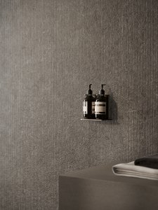 ICONIC, un sistema coordinato di materie e strutture differenti Del_Conca_Iconic_Chocolate_Matter_Mineral_Royal_Bagno_01 - Ceramica del Conca