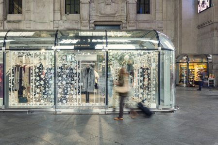 Del Conca e Giugiaro Architettura nella Stazione Centrale di Milano GALELRIA%20DELLE%20CARROZZE.JPG%20(6) - Ceramica del Conca