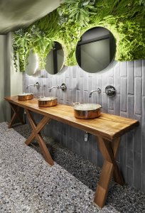 « Da Quei Matti » House Jungle, carreaux de ciment et idées pour décorer les toilettes Da%20Quei%20Matti_001 - Ceramica del Conca