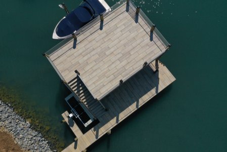 The pier on the lake with Dolomiti lake%20norman%20(4) - Ceramica del Conca
