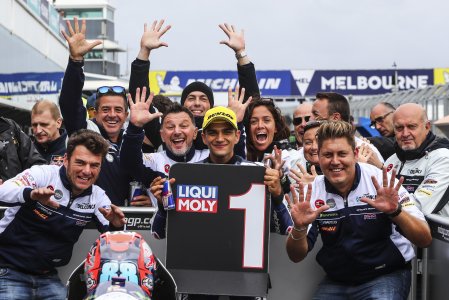 Il Team Del Conca Gresini Moto3 rivive nelle immagini del nuovo trionfo di Jorge Martin 5d21f1b0-7b7d-4cee-8edf-19b2e1d1239b - Ceramica del Conca