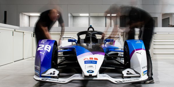 Del Conca technical partner of Andretti Autosport Spacesuit-Media-Lou-Johnson-FIA-FormulaE-AndrettiShoot-Oct-2019-3035 - Ceramica del Conca