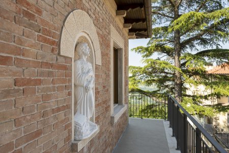 Un Gioiello Senza Tempo: La Ristrutturazione di una Dimora Storica a San Marino santo%20marino - Ceramica del Conca