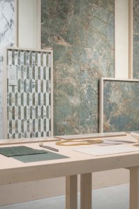 Del Conca, a Cersaie 2022, celebra la tradizione marmorea con Premiere DSC08059_DEF_WEB - Ceramica del Conca