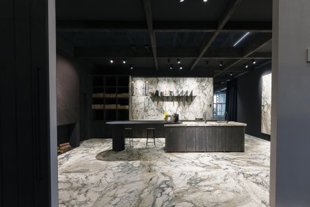 La collezione Dinamika Marble Edition protagonista a Cersaie 2023 CERSAIE%20%20(14) - Ceramica del Conca