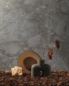 Del Conca präsentiert auf der CERSAIE 2021 die Oberfläche Dinamika DelConca_GreyOniciato_still%20decoro - Ceramica del Conca