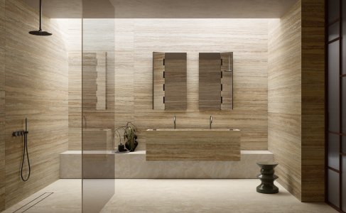 Travertino Moka Vein Cut: linee parallele e ordinate come in natura Del_Conca_Stone_Edition_Travertino_Moka_Vein-Cut_Bagno_03 - Ceramica del Conca