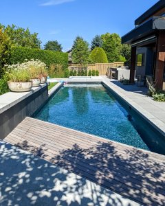Pavimenti per Esterni e Bordi Piscina Del Conca: Resistenza in Armonia con la Natura design%20build%20(3) - Ceramica del Conca