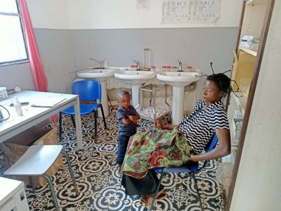 Il Centro Ospedaliero di Kalala-Diboko &egrave; finalmente operativo! centre%20hospitalier%20saint%20marin%20(6) - Ceramica del Conca