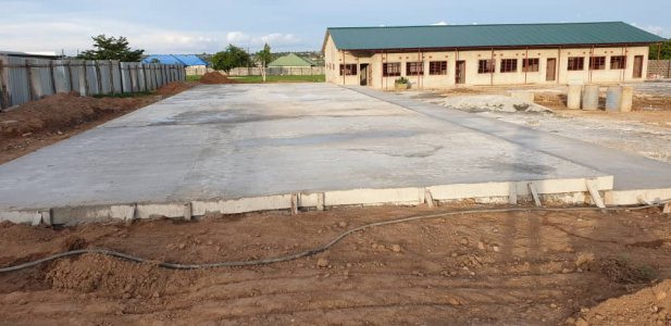 Grundschule in Mitengo, Sambia, 2019/2020 costruzione%20mitengo%20school_delconca%20(7)-min - Ceramica del Conca