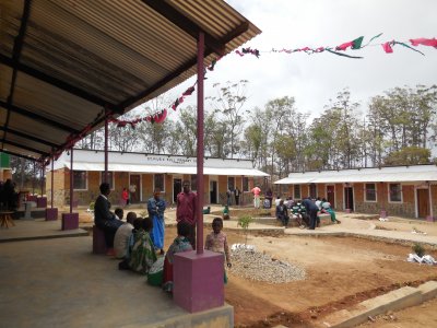 Malawi, Berg Chikala, Schule, 2013 DSCN0960 - Ceramica del Conca
