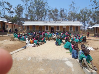 Malawi, Berg Chikala, Schule, 2013 DSCN0982 - Ceramica del Conca