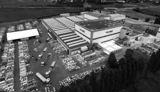 Del Conca, meine ersten 40 Jahren DJI_0003%20BN%203 - Ceramica del Conca