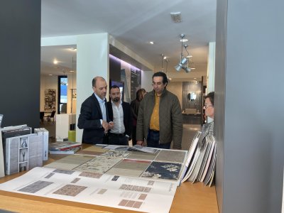 DER BOTSCHAFTER VON KUWAIT, AL-QAHTANI, ZU BESUCH BEI CERAMICA FAETANO ambasciatore%20kuwait%20Alqahtani%20(18) - Ceramica del Conca