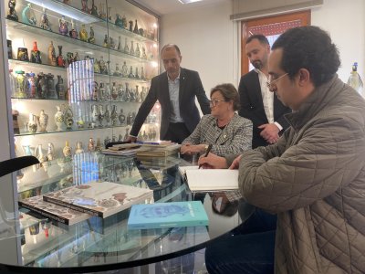 KUWAITI AMBASSADOR AL-QAHTANI VISITS CERAMICA FAETANO ambasciatore%20kuwait%20Alqahtani%20(30) - Ceramica del Conca