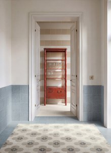 Gres porcellanato Capricci faetano_capricci_bianco_eerla_possibilita_nuvola_rosa_nudo_hall_01 - Ceramica Faetano