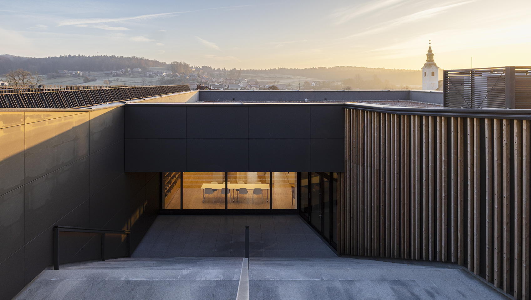 Gres porcellanato Centro Culturale,  Škocjan, Slovenia Kulturni%20center%20Škocjan%20(2) - Ceramica del Conca