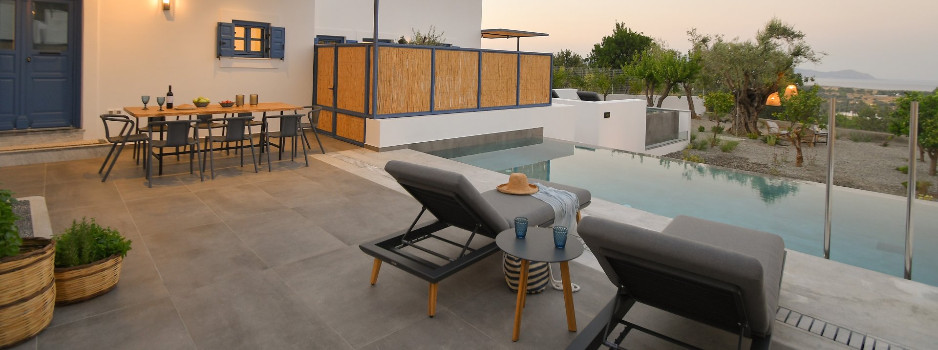 Luxury holidays at Kalathos Square Luxury Suites in Rhodes  - Ceramica del Conca