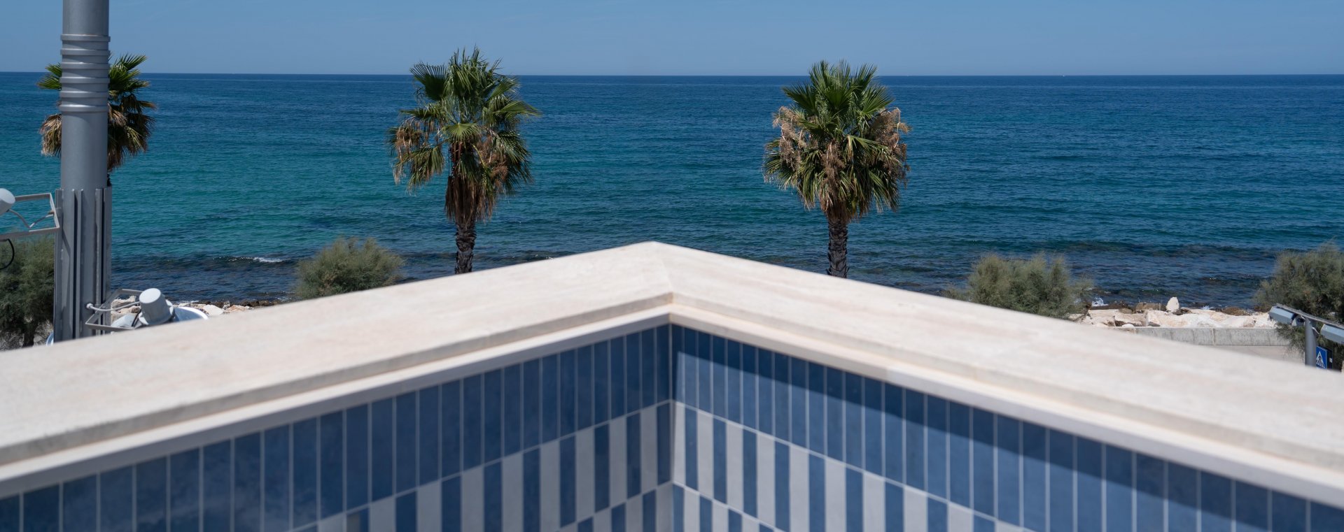Leluan, vacanze esclusive con terrazza vista mare  - Ceramica del Conca