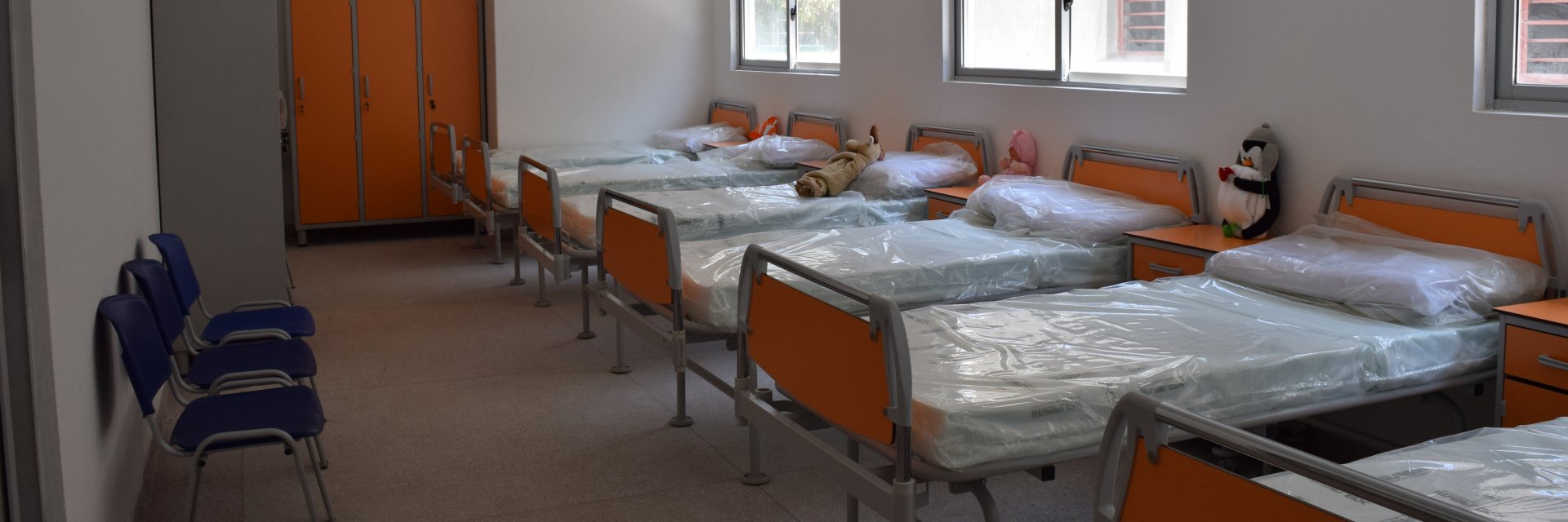 Pediatric Ward, Lusaka,  Zambia 2014  - Ceramica del Conca