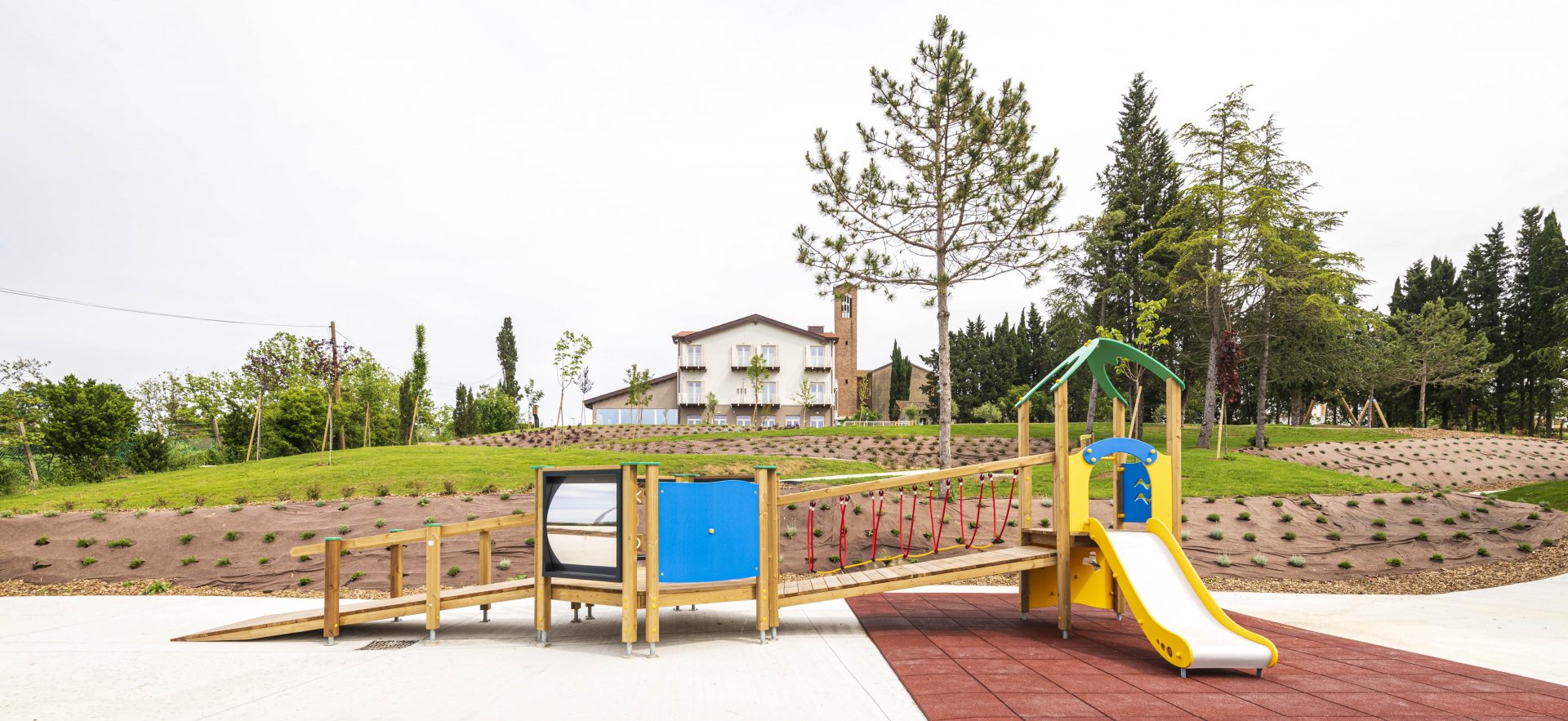 Palestra senza barriere, Coriano, Italia 2021  - Ceramica del Conca