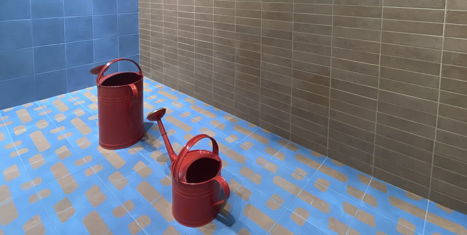 Un Temporary invaso dai colori della terra e del cielo  - Ceramica del Conca