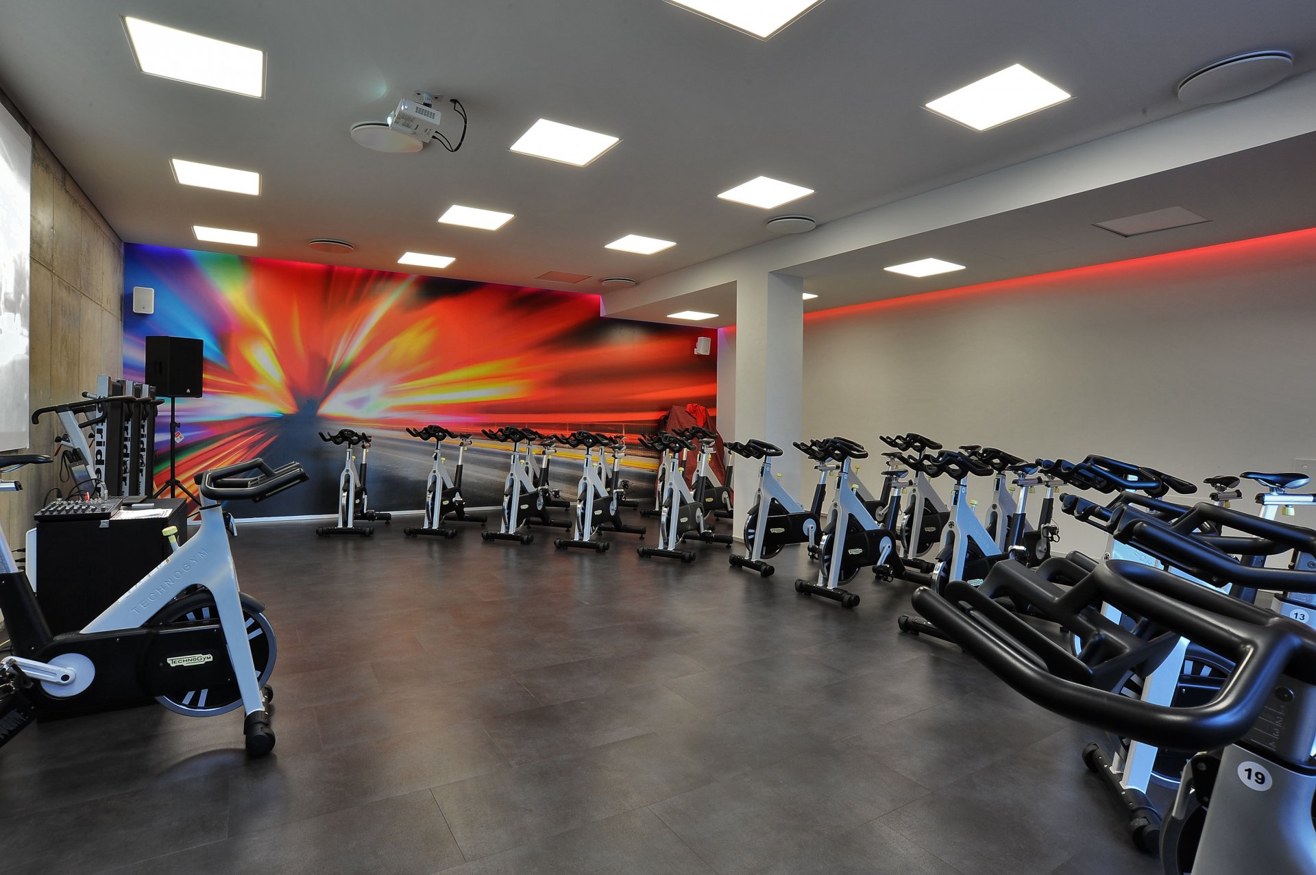 Porcelain Stoneware Eracle Sports Center, San Piero della Battaglia, Italia 39 - Ceramica del Conca