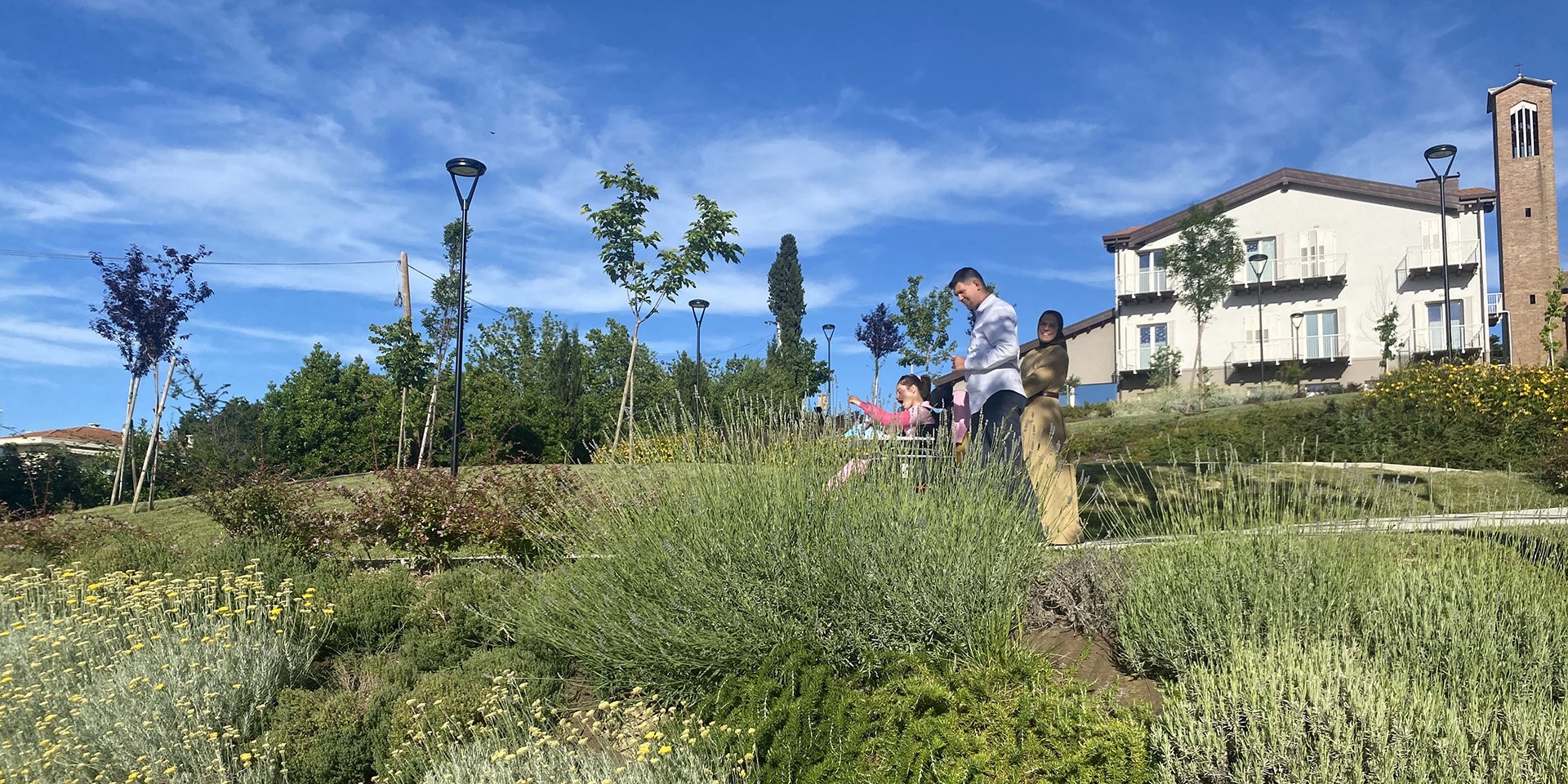 La primavera esplode nel Parco della Casa di Marco  - Ceramica del Conca