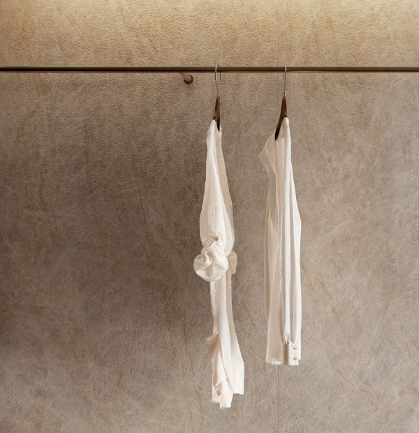 Marble Boutique: L'&Eacute;l&eacute;gance du Marbre Rencontre l'Innovation des Finitions foto%20Del_Conca_Marble_Boutique_Taj_Mahal_Pure_Negozio_partic_03 - Ceramica del Conca